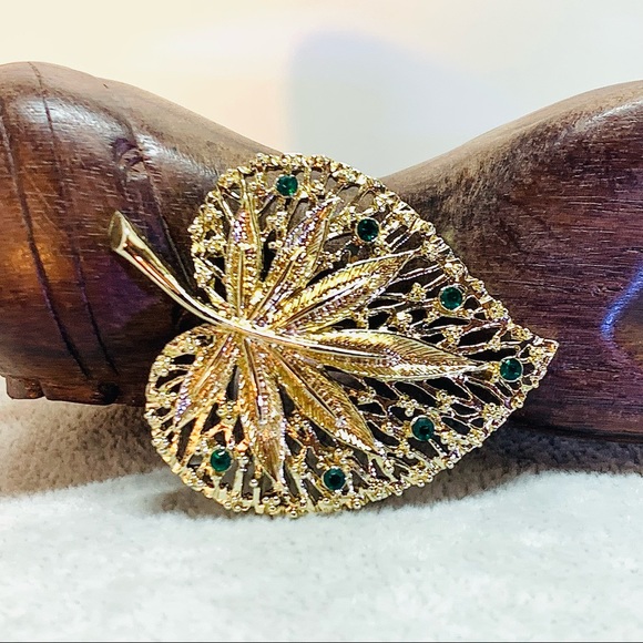 Vintage Leaf Rhinestone Brooch - Picture 5 of 6